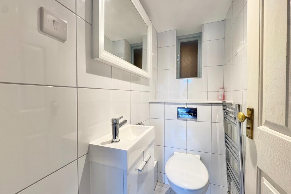 House in Fareham, Locks Heath - View 6