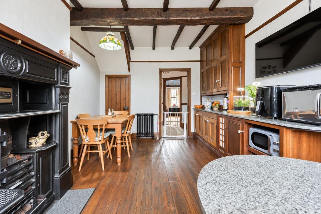 House in Leeds - View 4