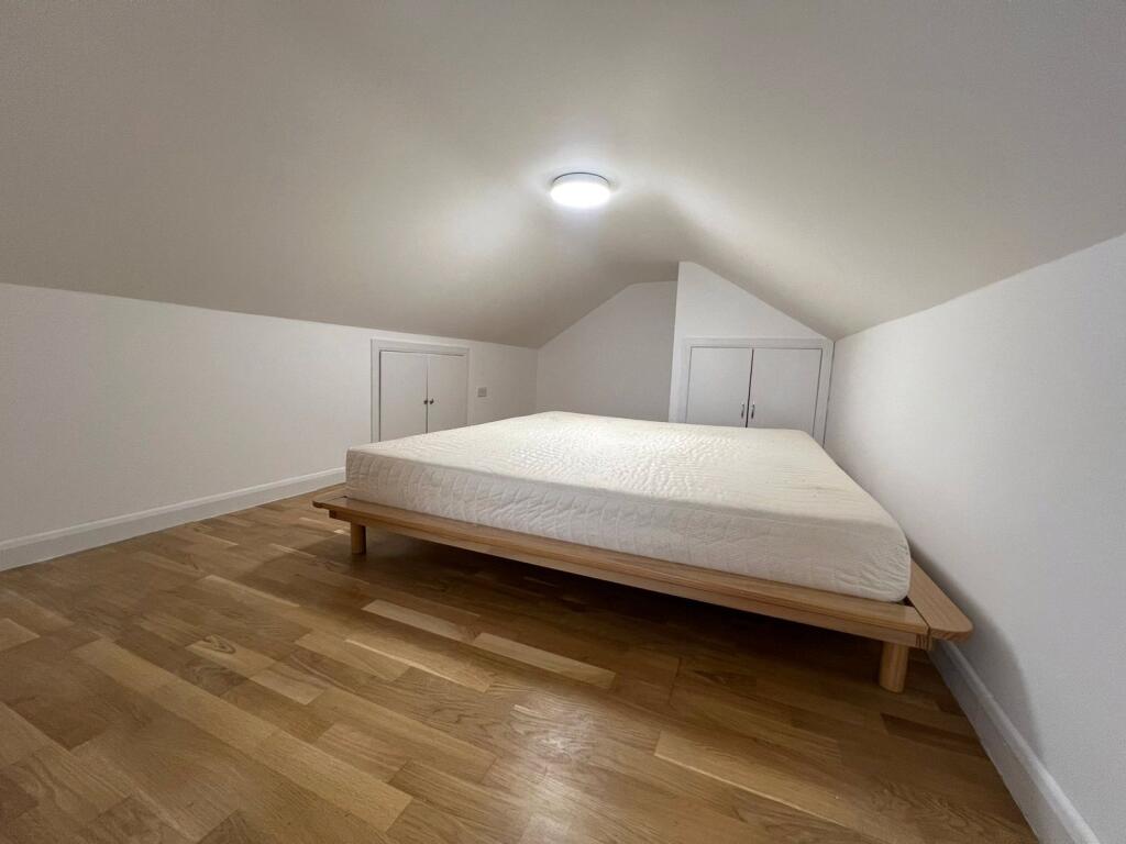 Apartment in London - View 3