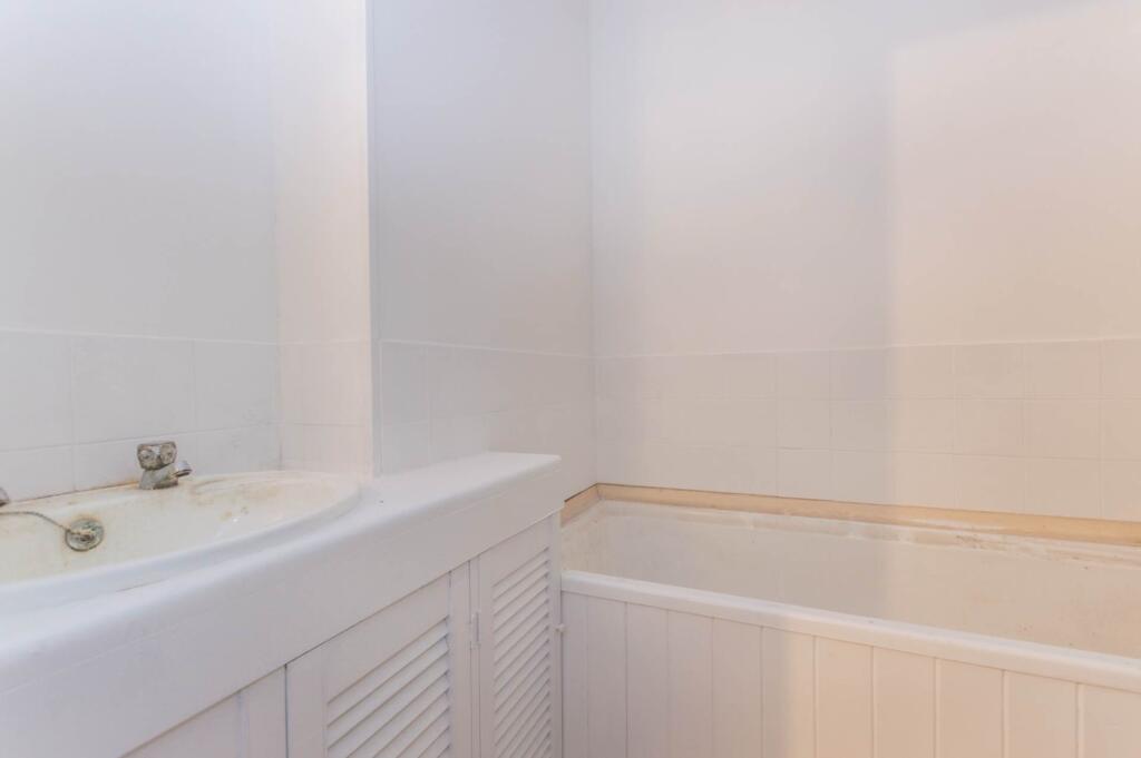 Apartment in Norwich - View 5