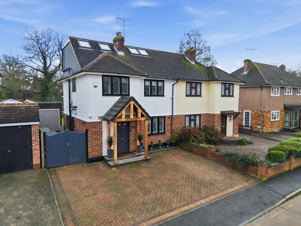 Main image of property: ABBOTS CLOSE, Shenfield, Brentwood