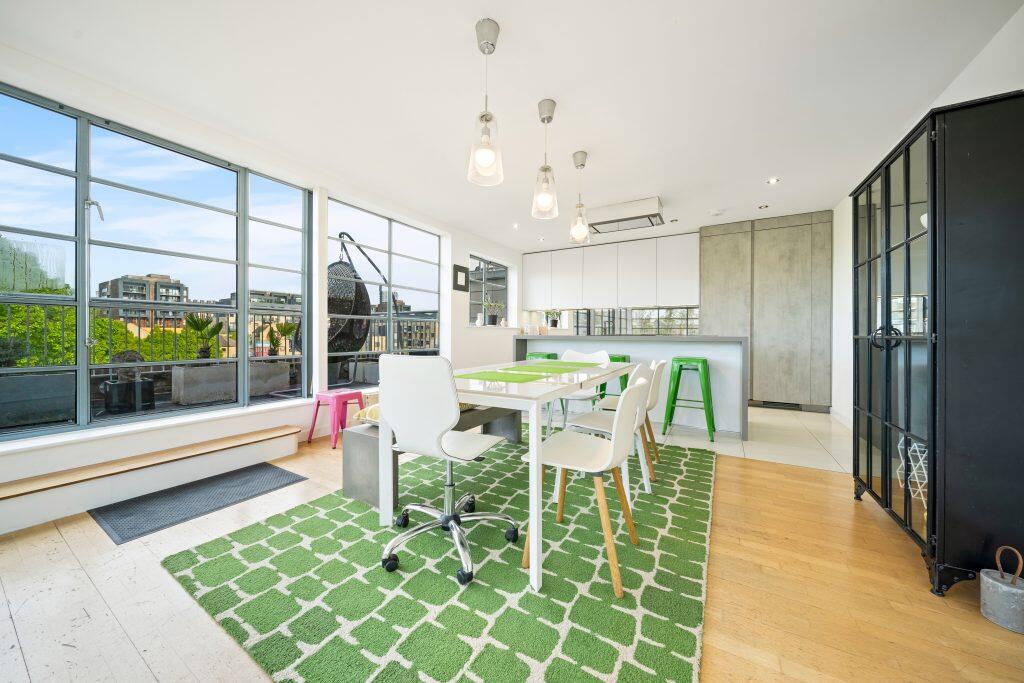 Main image of property: City Garden Row, Angel N1
