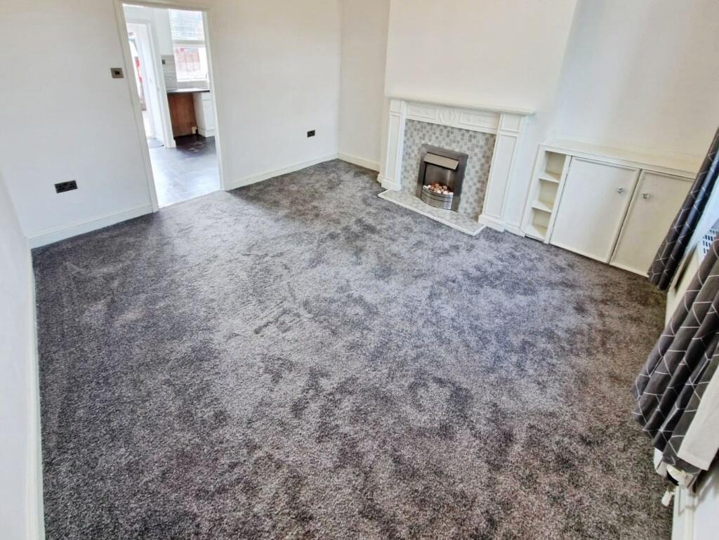 Main image of property: Painthorpe Lane, Crigglestone, Wakefield, West Yorkshire, WF4