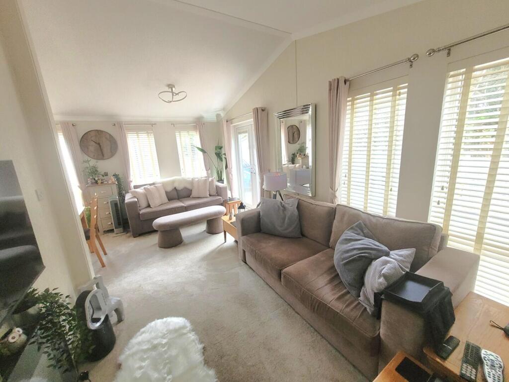 Willow Drive, Lamaleach Drive, Freckleton, Preston photo 4