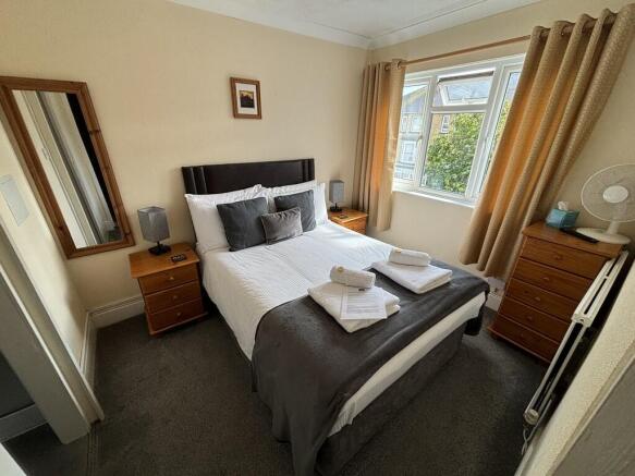 Guest bedroom