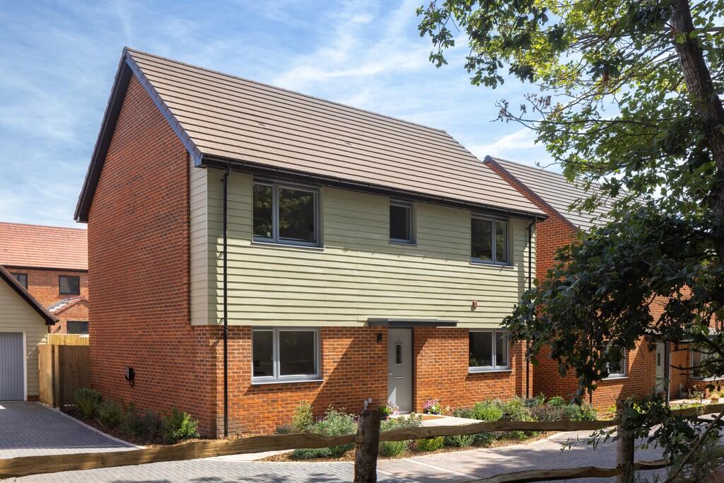 Main image of property: Mindenhurst Road, Deepcut,
GU16 6LG