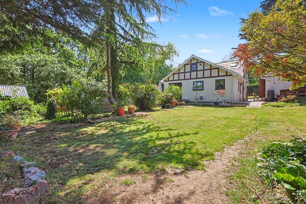 House in Rochford, Hockley - View 5