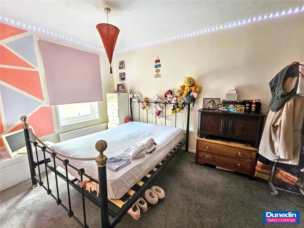 Cranbourne Close, Frankely, B45 photo 5