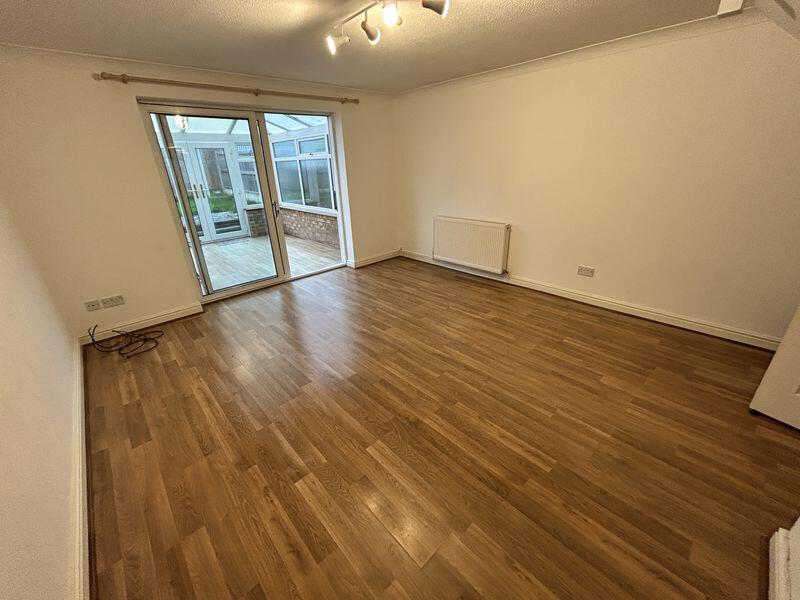 Ward Close, Penrhyn Bay - View 3