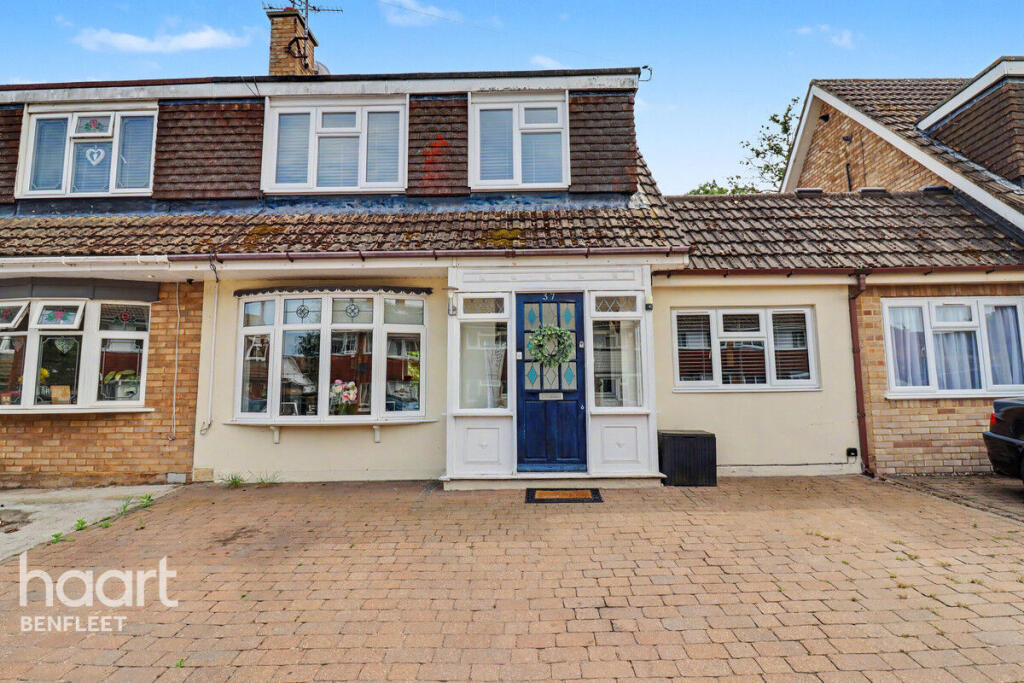 Main image of property: The Rundels, Benfleet