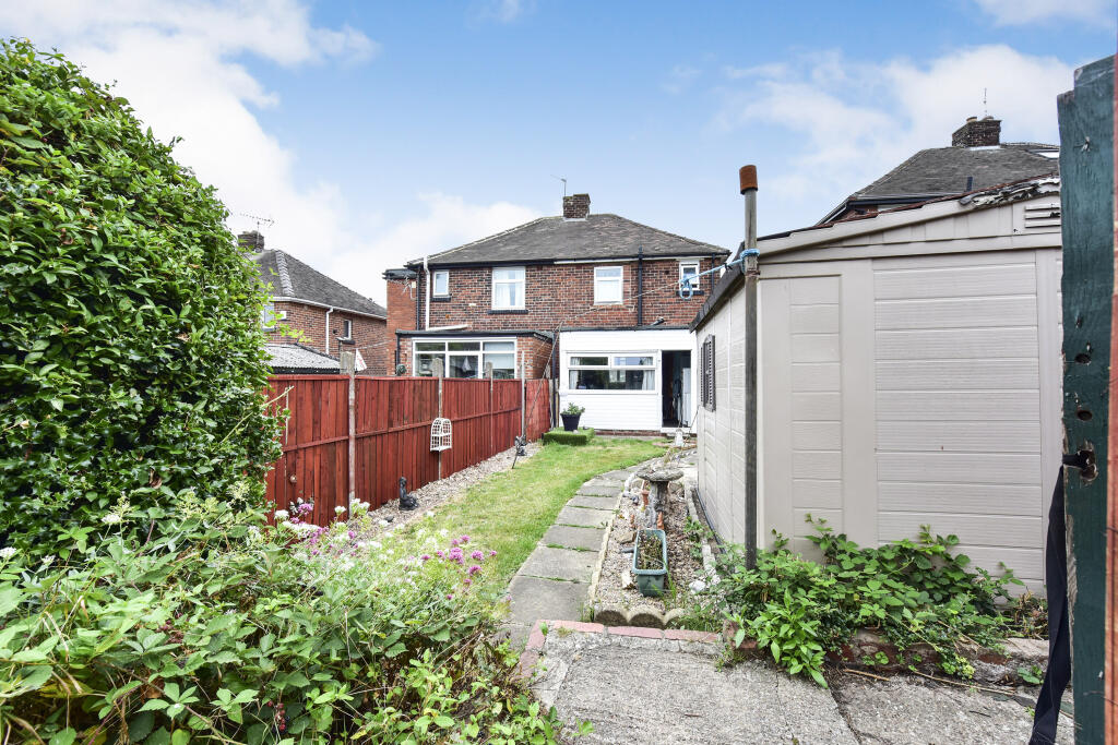 House in Sheffield, South Yorkshire - View 4