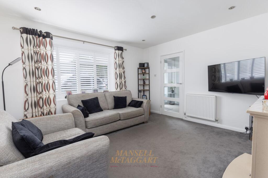 House in Crawley, Worth - View 5