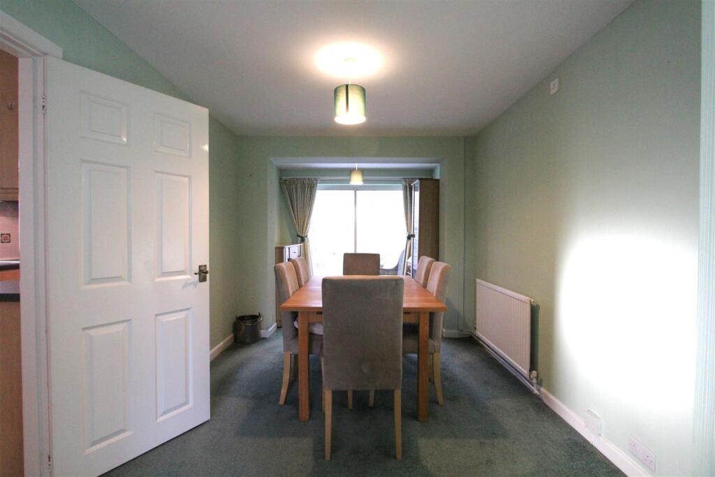 Bollin Drive, Lymm photo 3