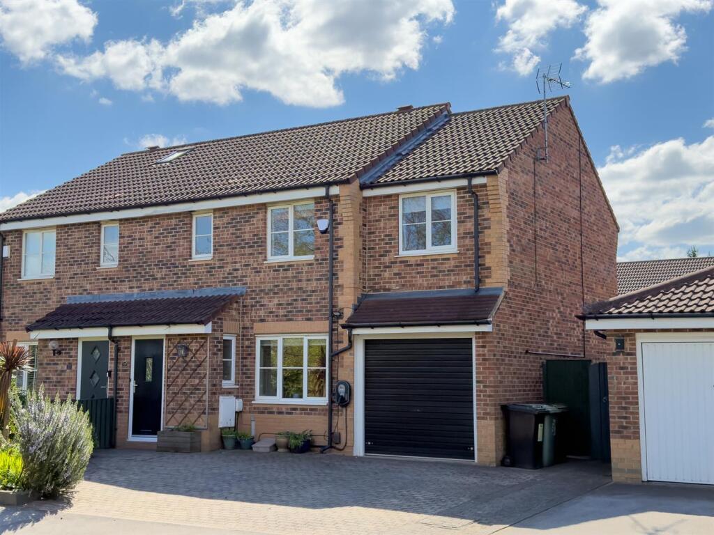 Main image of property: Sandstone Drive, Farnley, Leeds, West Yorkshire.