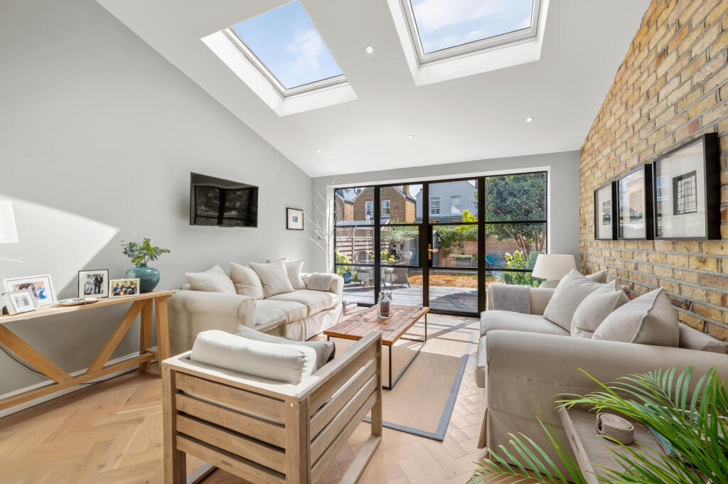 Durlston Road, Kingston upon Thames, KT2 photo 4