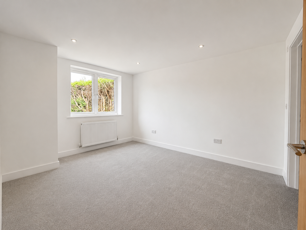 House in Tilsworth, Central Bedfordshire - View 6