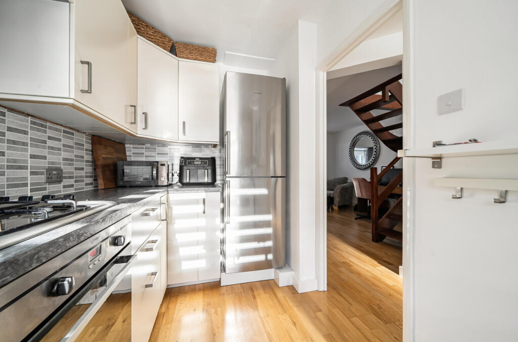 House in Enfield - More