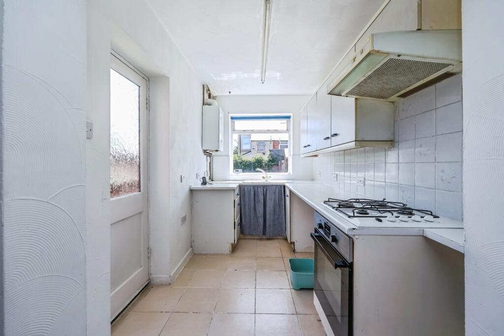 Linby Grove, Hucknall, Nottingham, Nottinghamshire, NG15 - View 4
