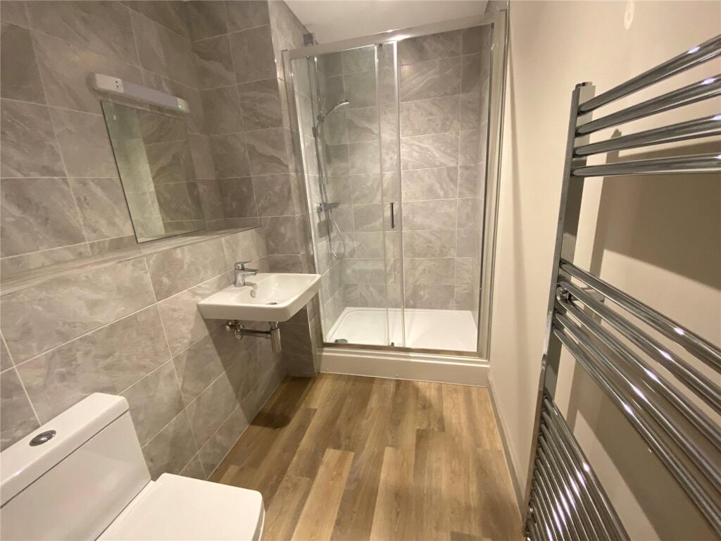 Apartment in Eastleigh, Newtown - View 5