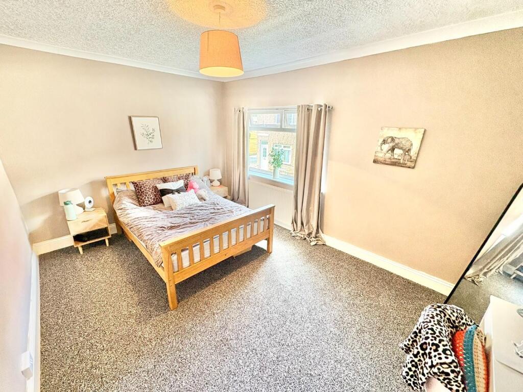 House in Darlington - More