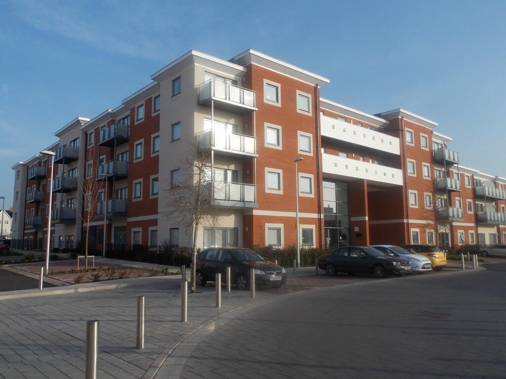 Main image of property: Heron House, Kennet Island