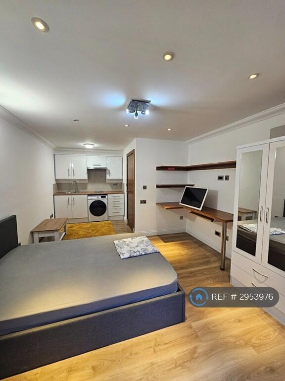 Main image of property: The Green, Acton, W3