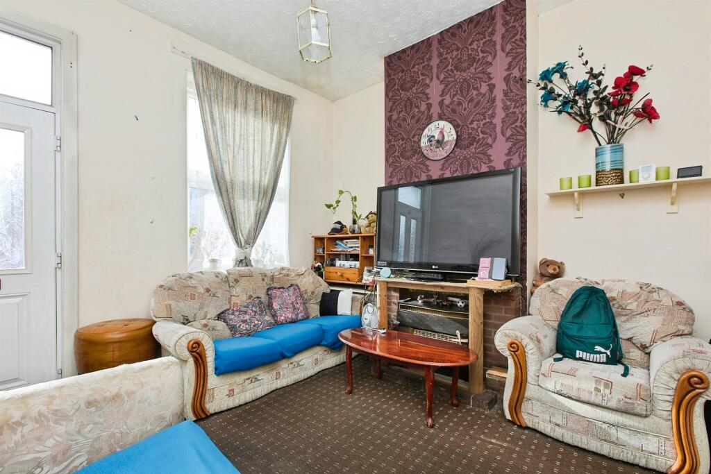 House in Derby - View 5