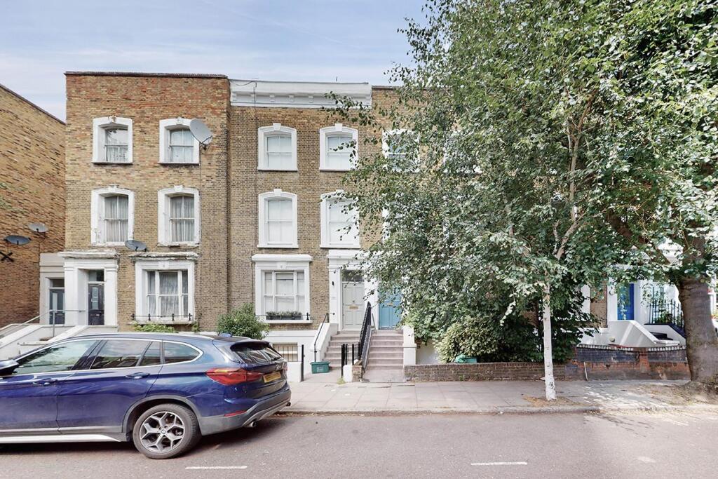 Apartment in London - View 2