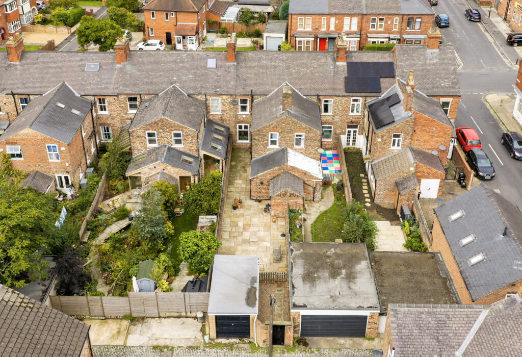 House in York - View 2