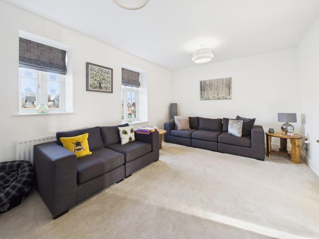 Luytens Court, Upper Rissington photo 3