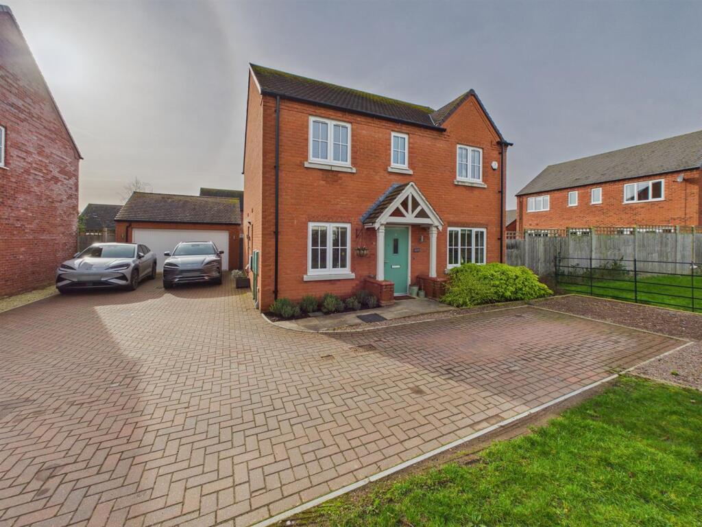Main image of property: 4 Bay Tree Close, Upton-Upon-Severn, Worcester