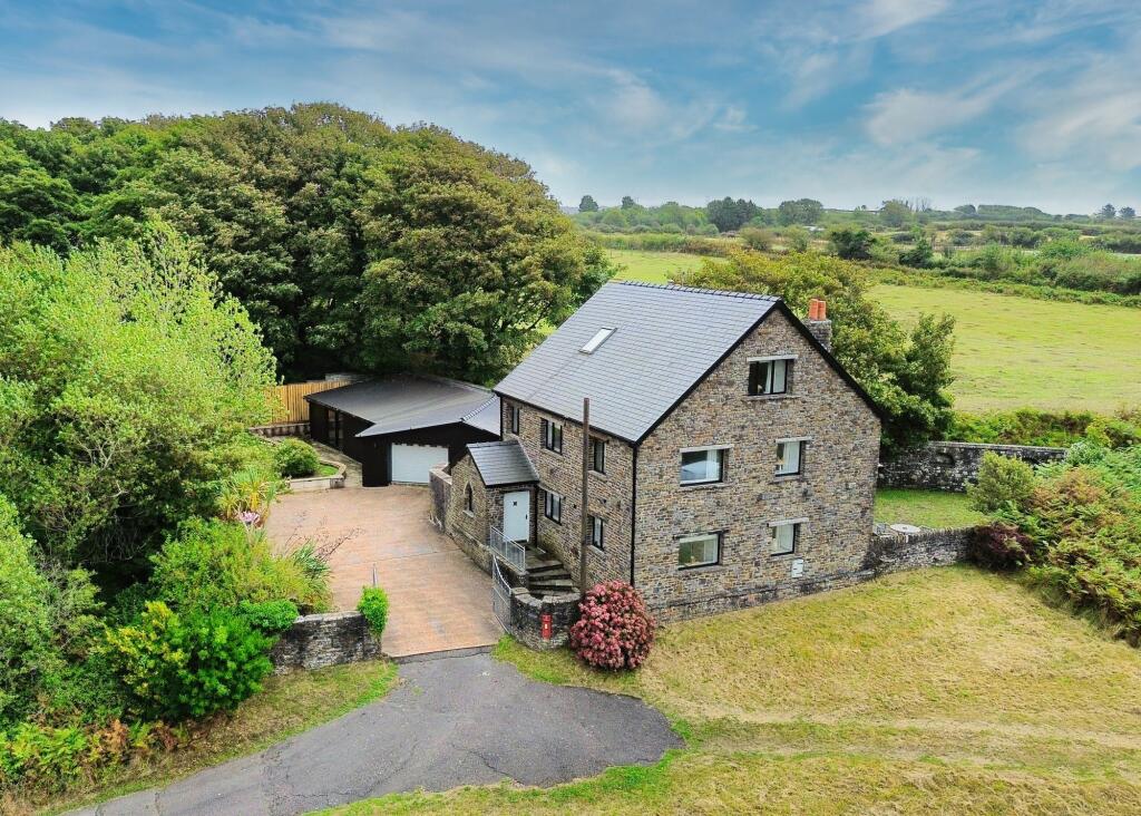 Main image of property: Glanymor