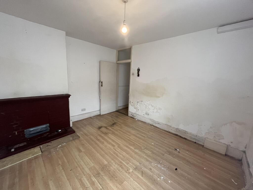 Apartment in London, Harrow Weald - View 4