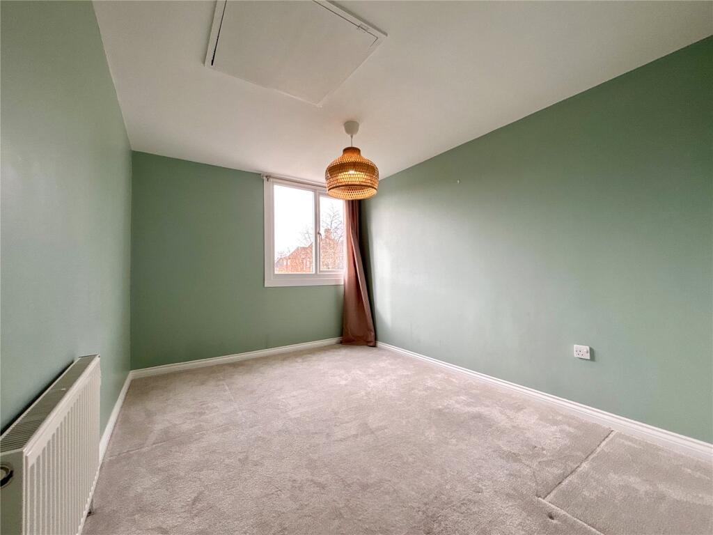 House in Reading - View 5