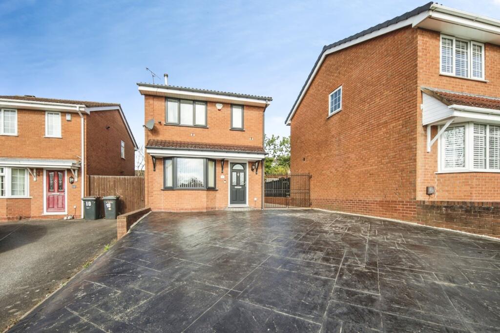 Main image of property: Auden Close, Galley Common, Nuneaton, CV10