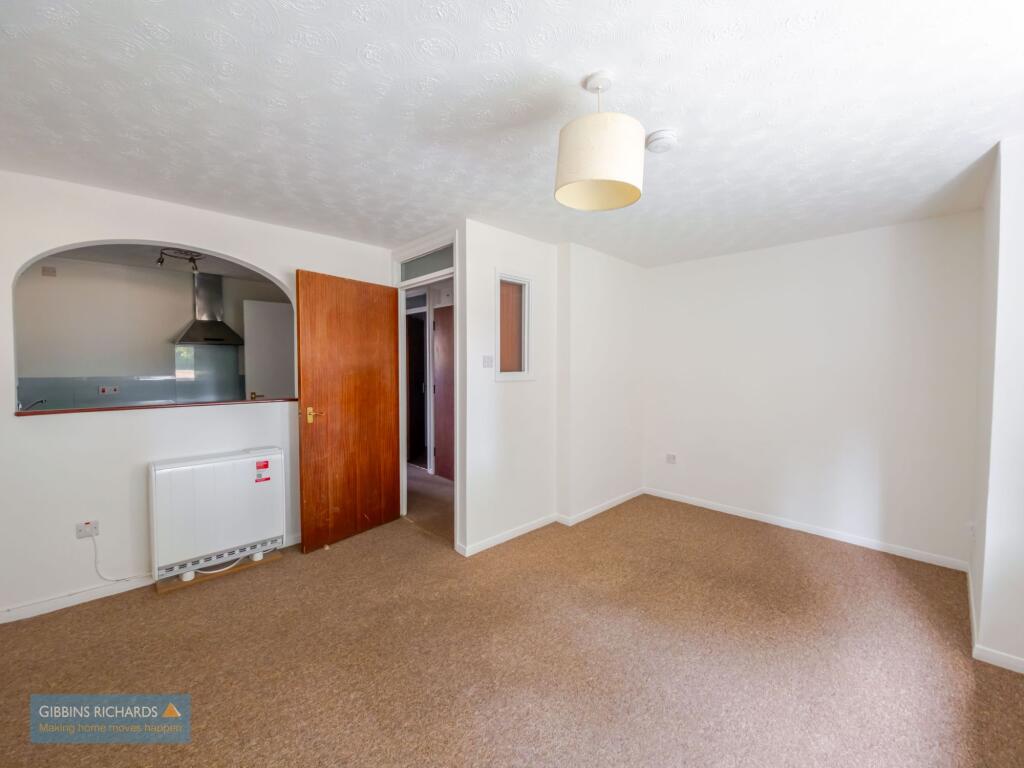 Apartment in Taunton - View 3