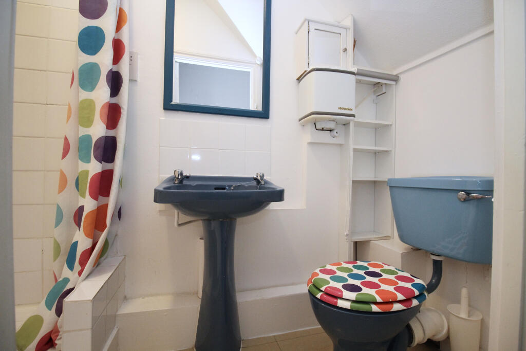 Additional image 7 of Orchard Road, Street