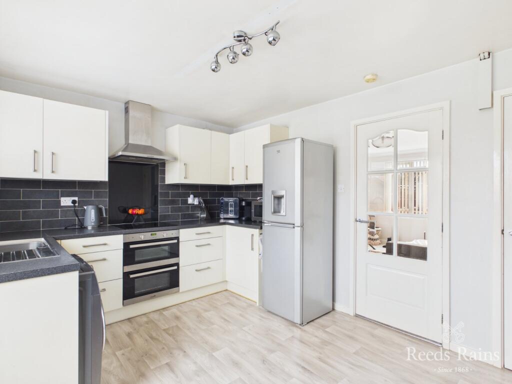 Kent Close, Hull, East Riding of Yorkshire, HU9 photo 4