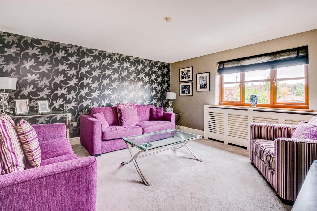 Additional image 4 of Chestnut Walk, Welwyn, AL6