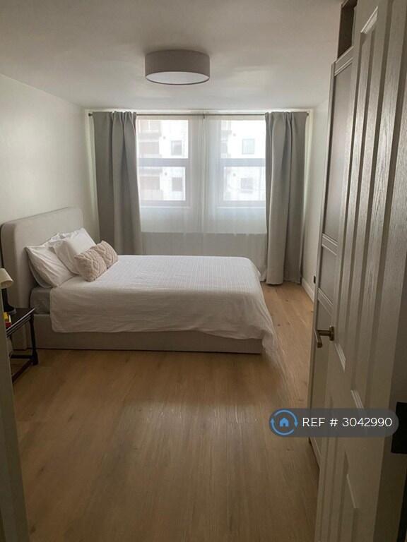 Main image of property: The Broadway, London, SW19