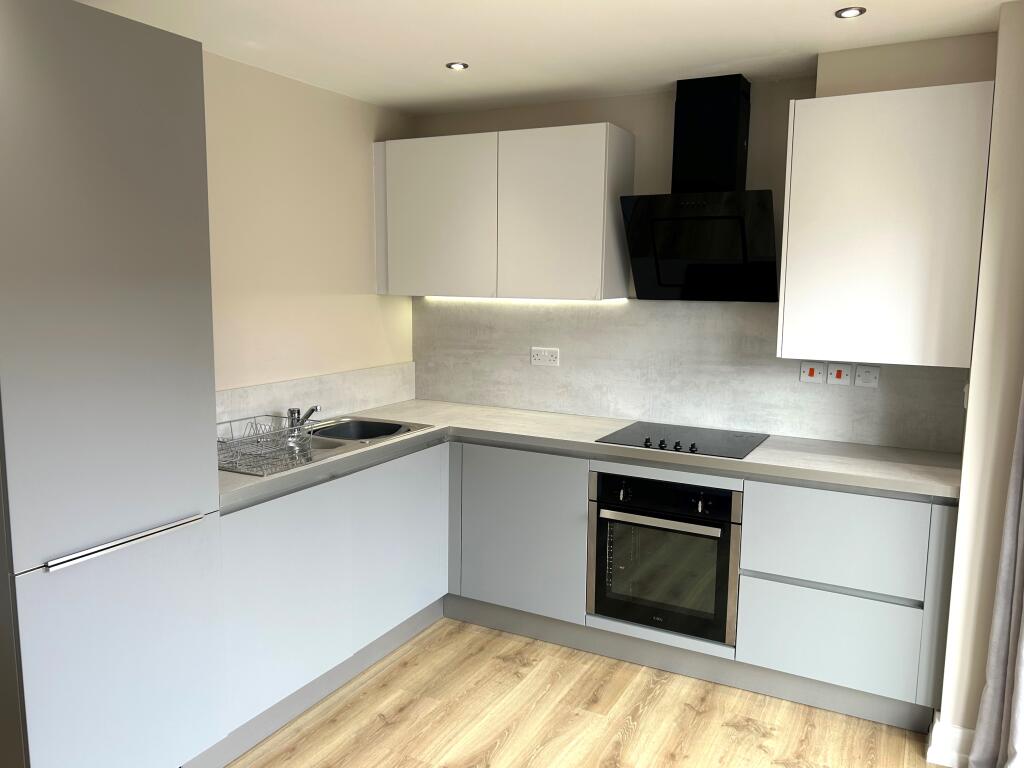 Main image of property: Apartment 8, Green Oak House, 55 Lemont Road, Sheffield, South Yorkshire S17 4GL