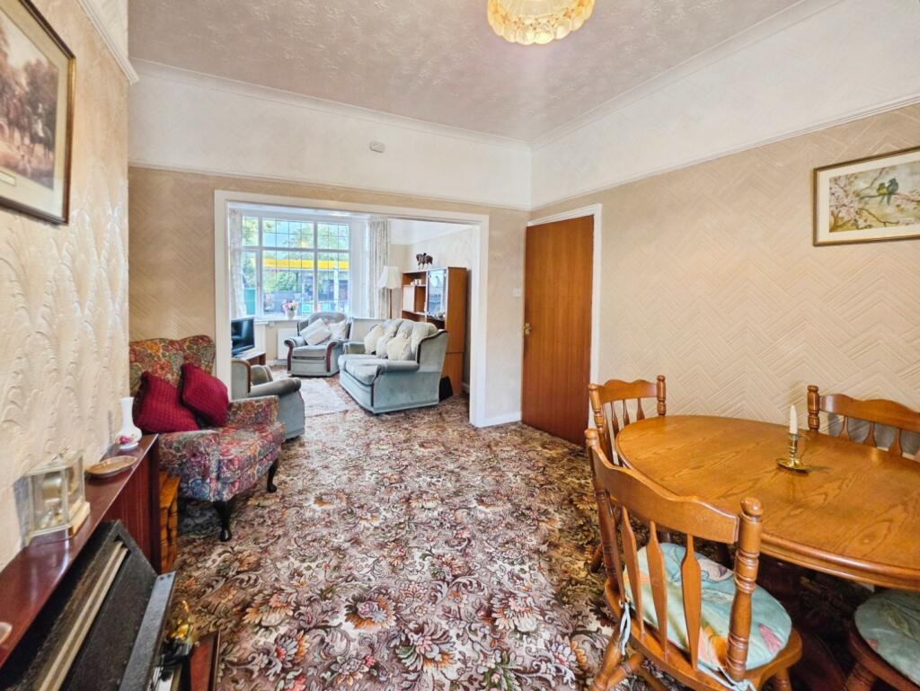 House in Stoke-on-Trent - More