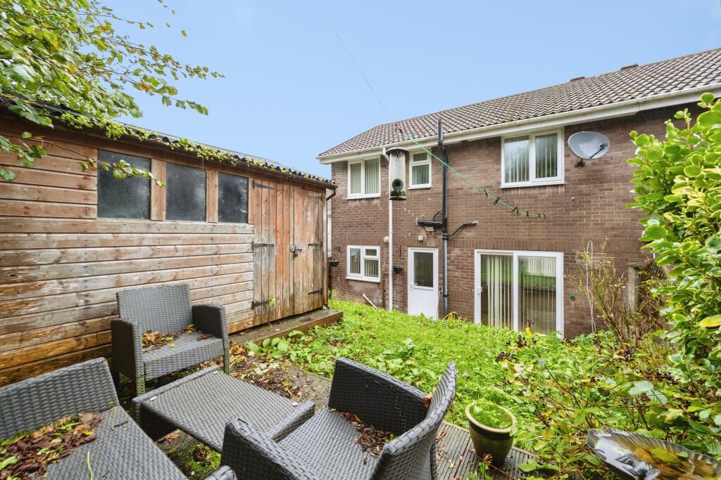 St Nicholas Close, Waunarlwydd, SWANSEA photo 4