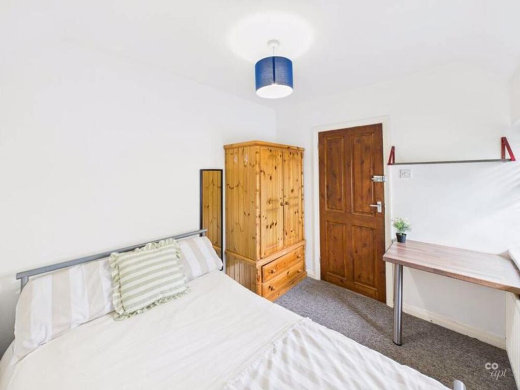 House in Brighton - View 5