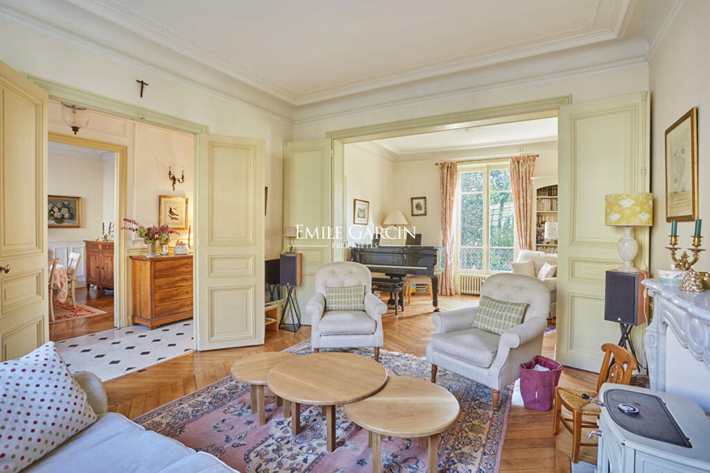 Main image of property: Paris-Isle of France, Yvelines, Versailles