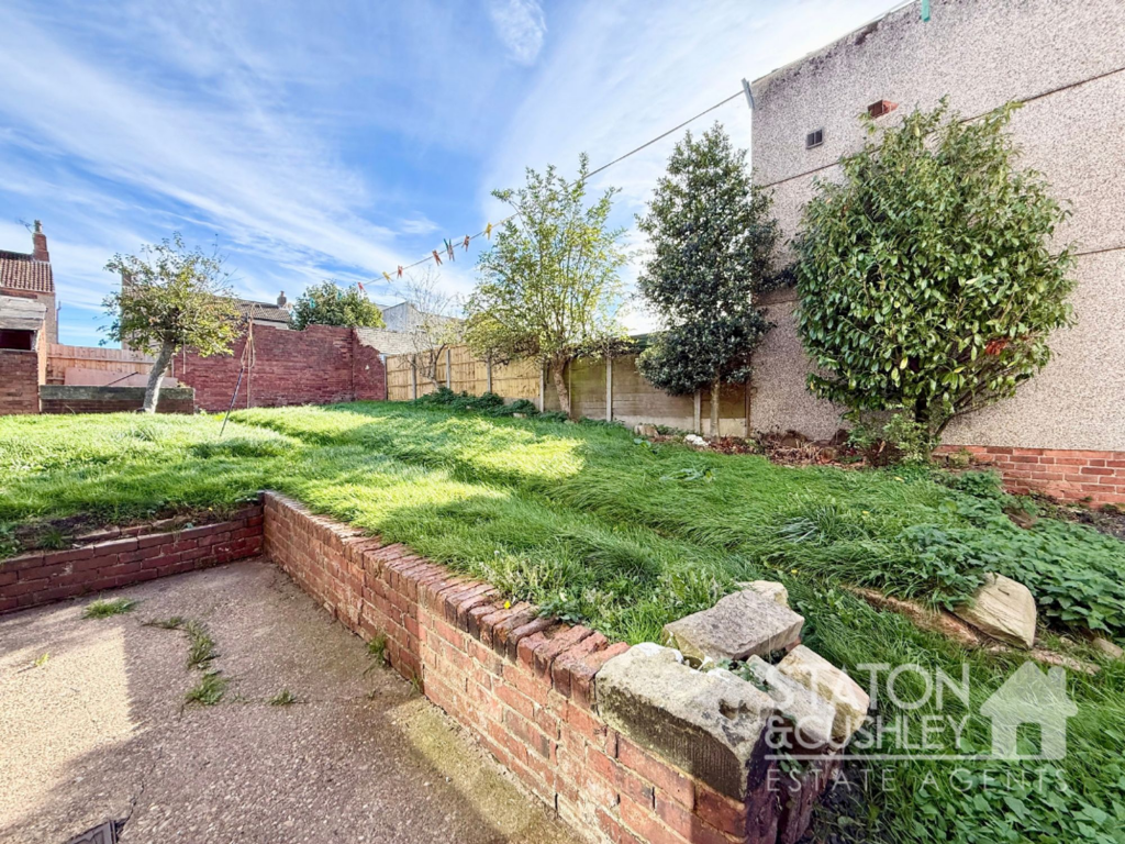 Sherwood Street, Kirkby-In-Ashfield, NG17 photo 3