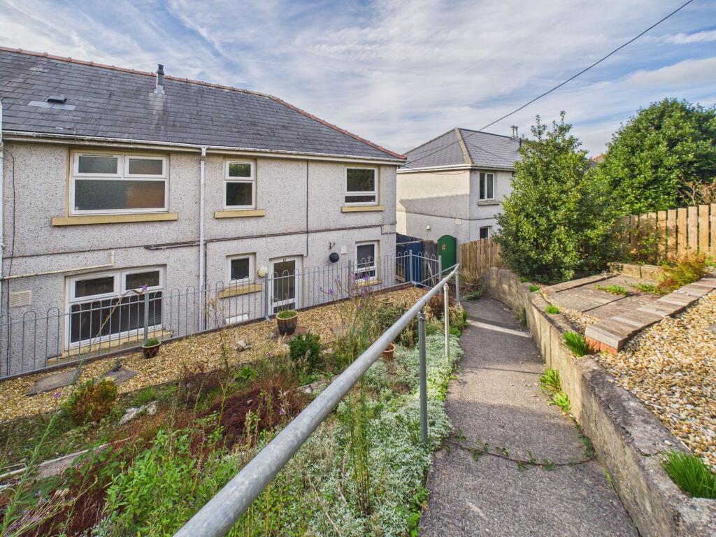 House in Newport, Llanhilleth - View 5
