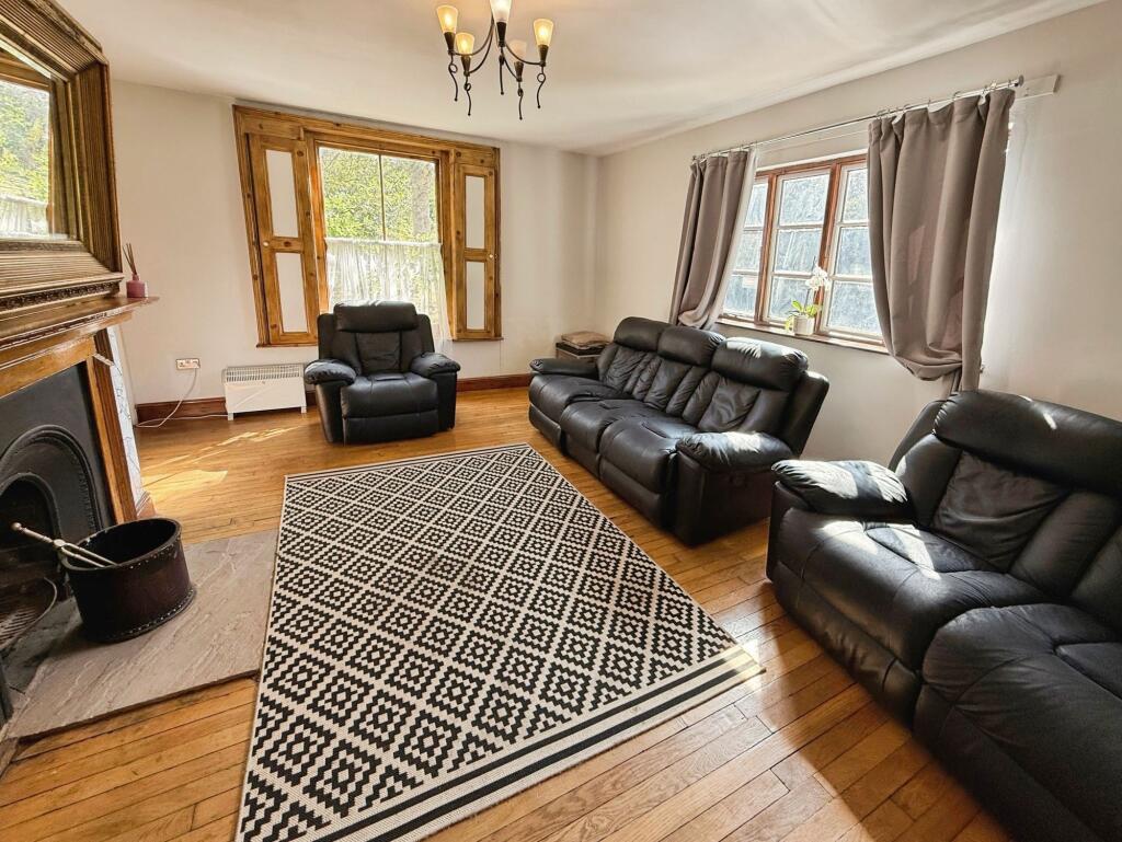 House in Shifnal, Shropshire - View 2
