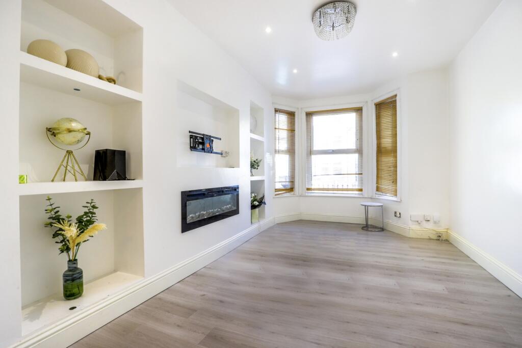 House in Gillingham, Hale - View 5