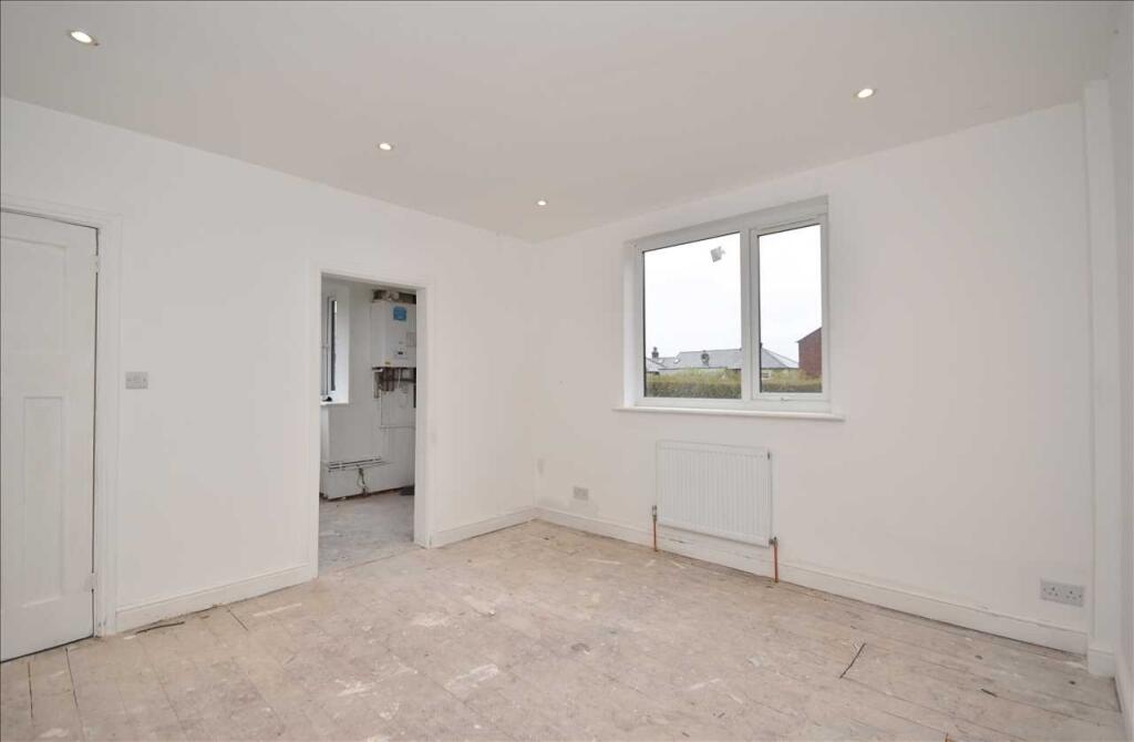 Moor Edge, Beech Avenue, Anderton, Chorley photo 3